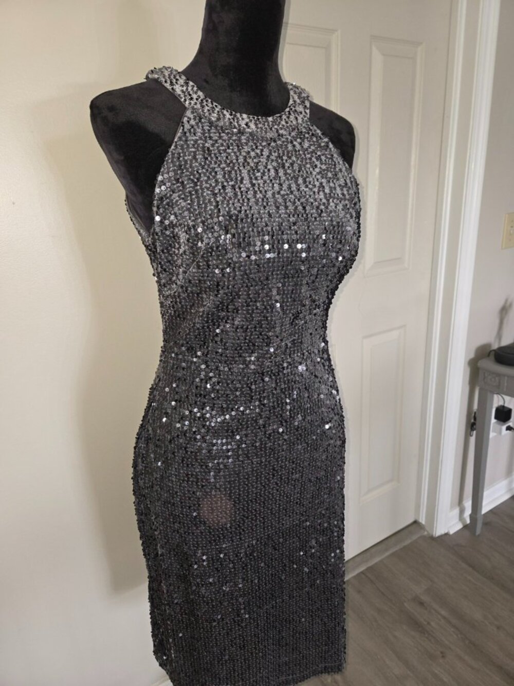 Nightway Black Sequin Bodycon Cocktail Party Dress Size 8